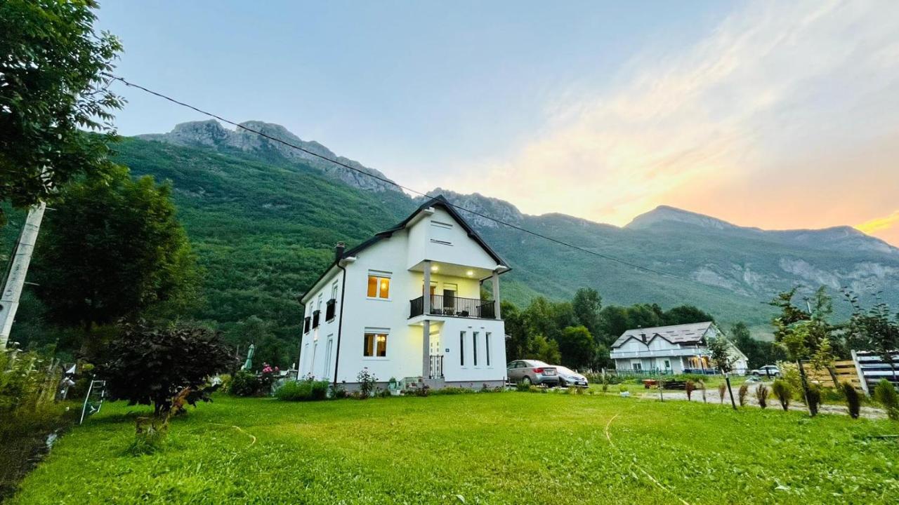 A Breath Of Fresh Air Bed and Breakfast Gusinje Buitenkant foto