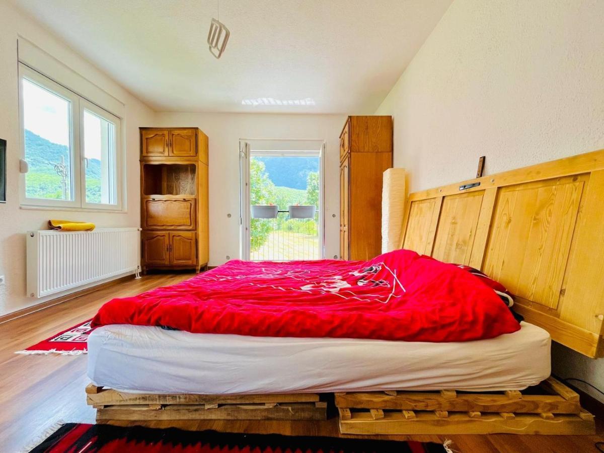 A Breath Of Fresh Air Bed and Breakfast Gusinje Buitenkant foto
